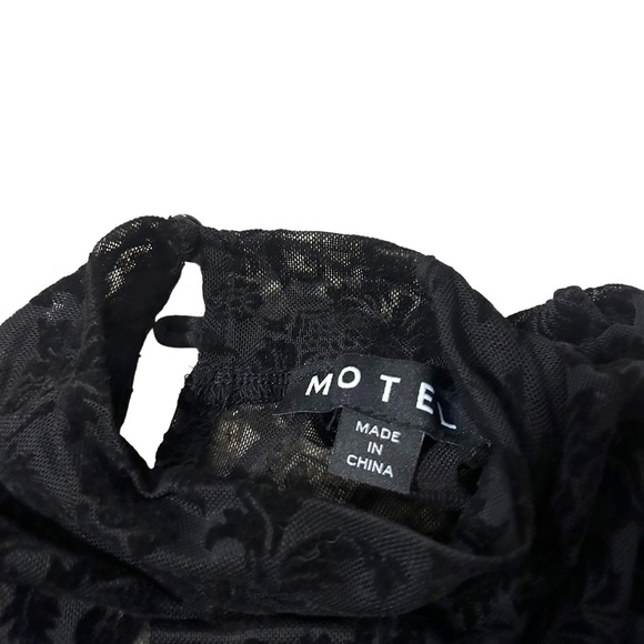 || NEW || Motel Black Floral Sheer Fitted Cropped Long Sleeve Women’s XS - Picture 7 of 7